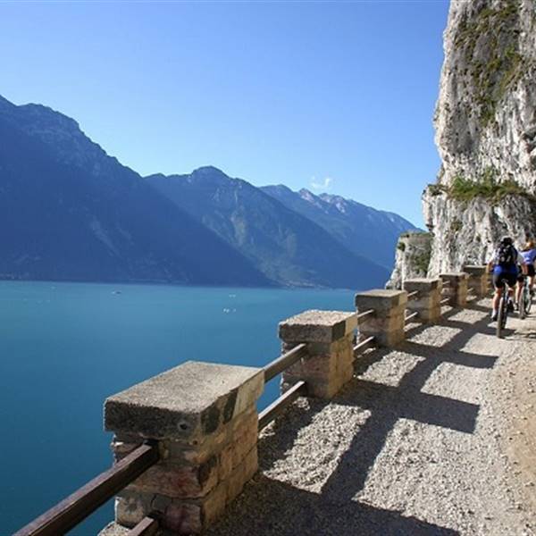 Baitone Alpino suggest: Sentiero del Ponale